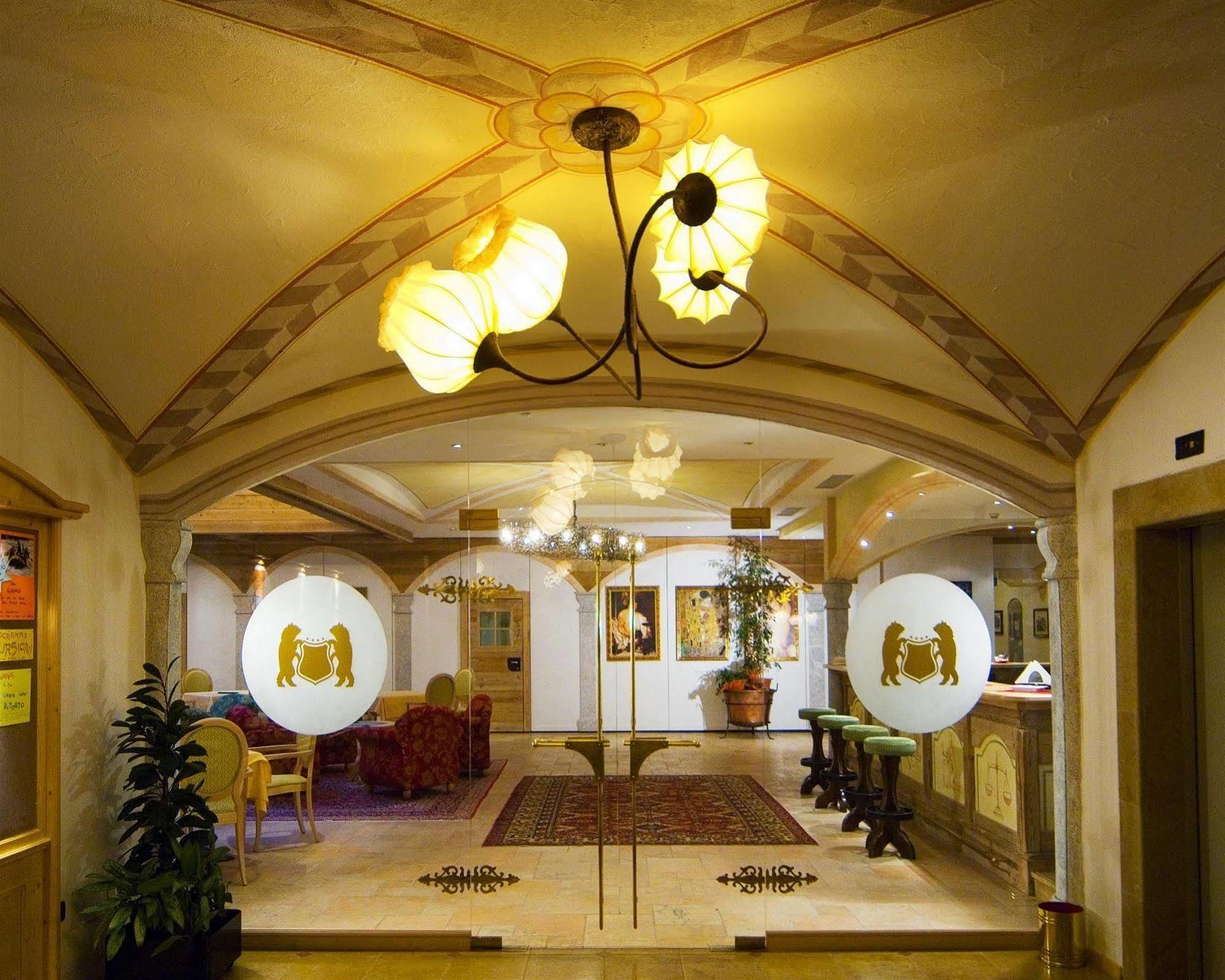 Carlo Magno Hotel Spa Resort Мадонна-ді-Кампільйо Екстер'єр фото